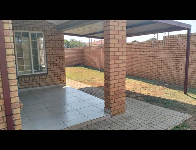 3 BEDROOM DUPLEX FOR SALE IN EQUESTRIA